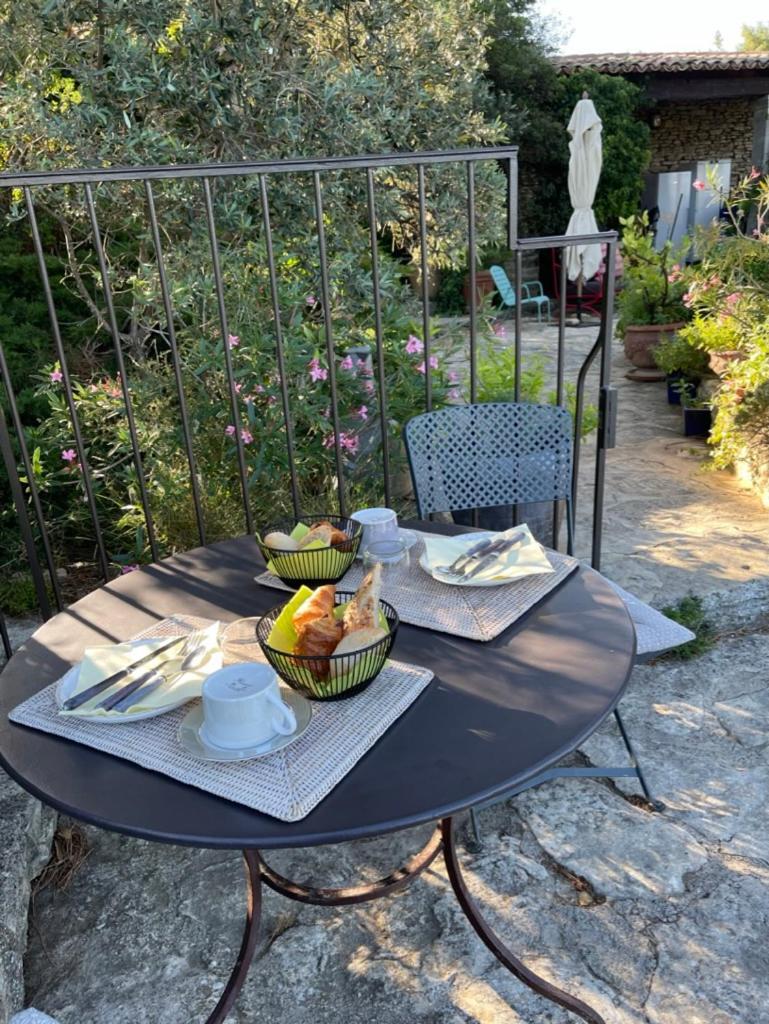 Bed and Breakfast La Borie en Provence Gordes Exterior foto
